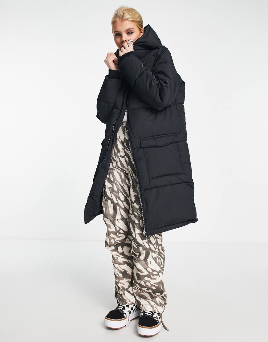 Object - Longline - Wattierter Mantel in Schwarz Object - Longline - Wattierter Mantel in Schwarz von Object