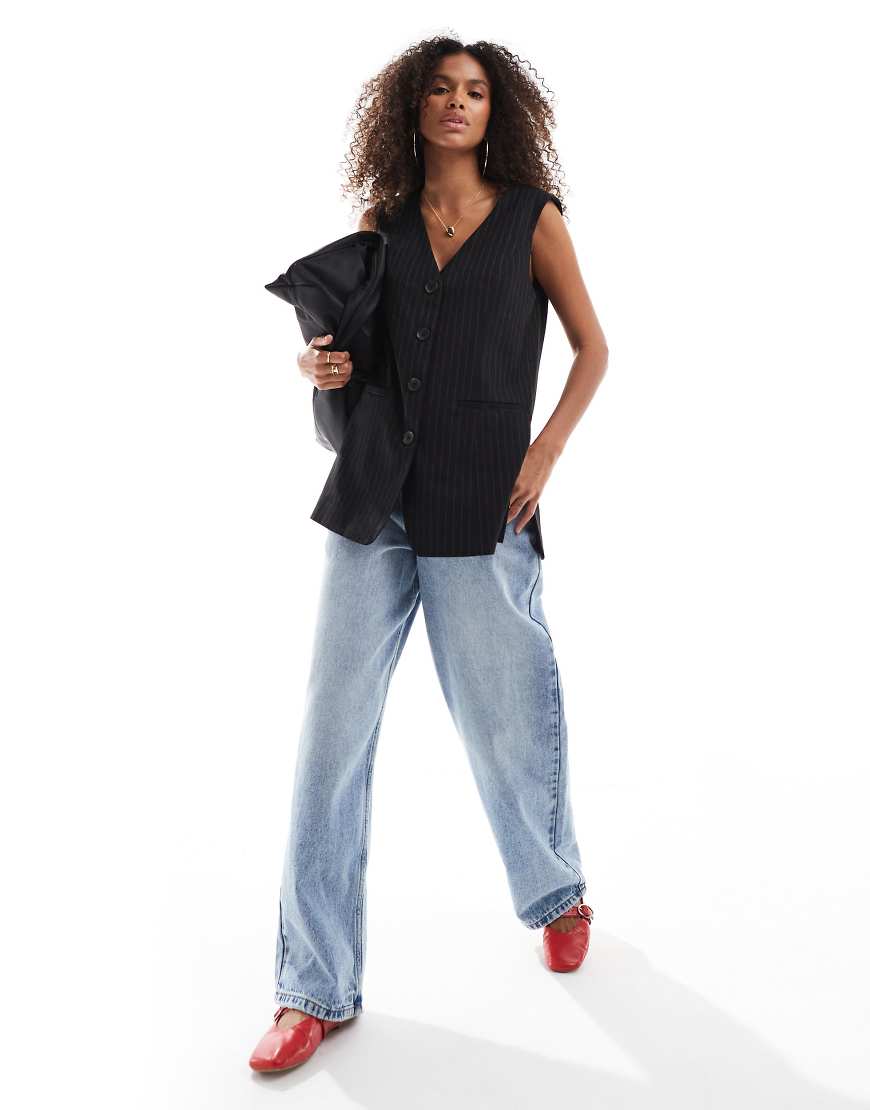 Object - Longline-Weste in Grau mit Nadelstreifen-Schwarz Object - Longline-Weste in Grau mit Nadelstreifen-Schwarz von Object