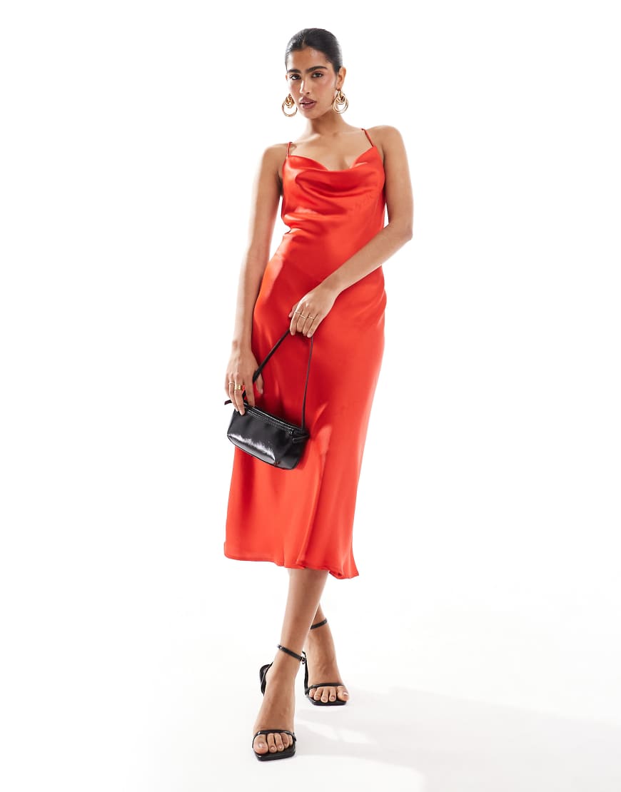 Object - Midi-Trägerkleid in Rot mit Wasserfallausschnitt Object - Midi-Trägerkleid in Rot mit Wasserfallausschnitt von Object