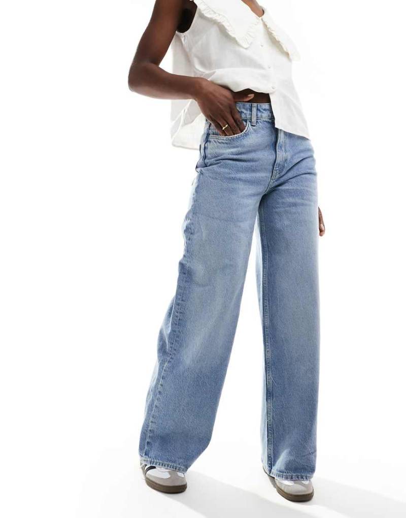 Object - Mittelblaue Jeans mit geradem Schnitt und Western-Detail von Object