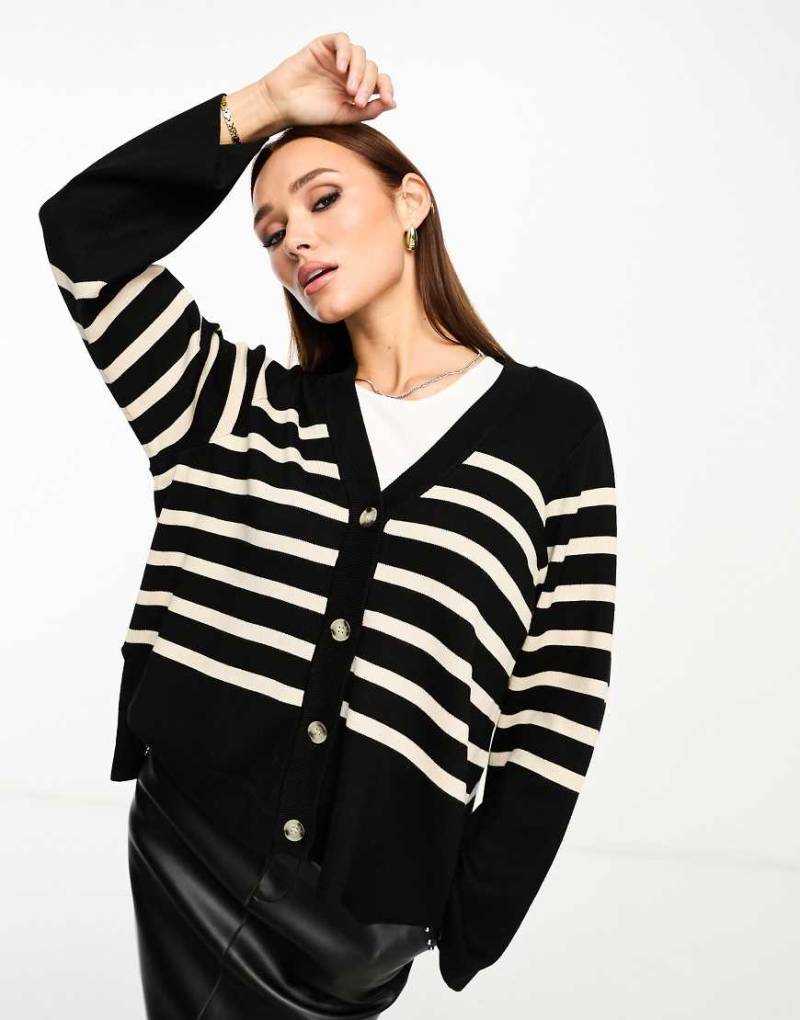 Object - Strickjacke in Schwarz mit beigefarbenen Streifen und durchgehender Knopfleiste von Object