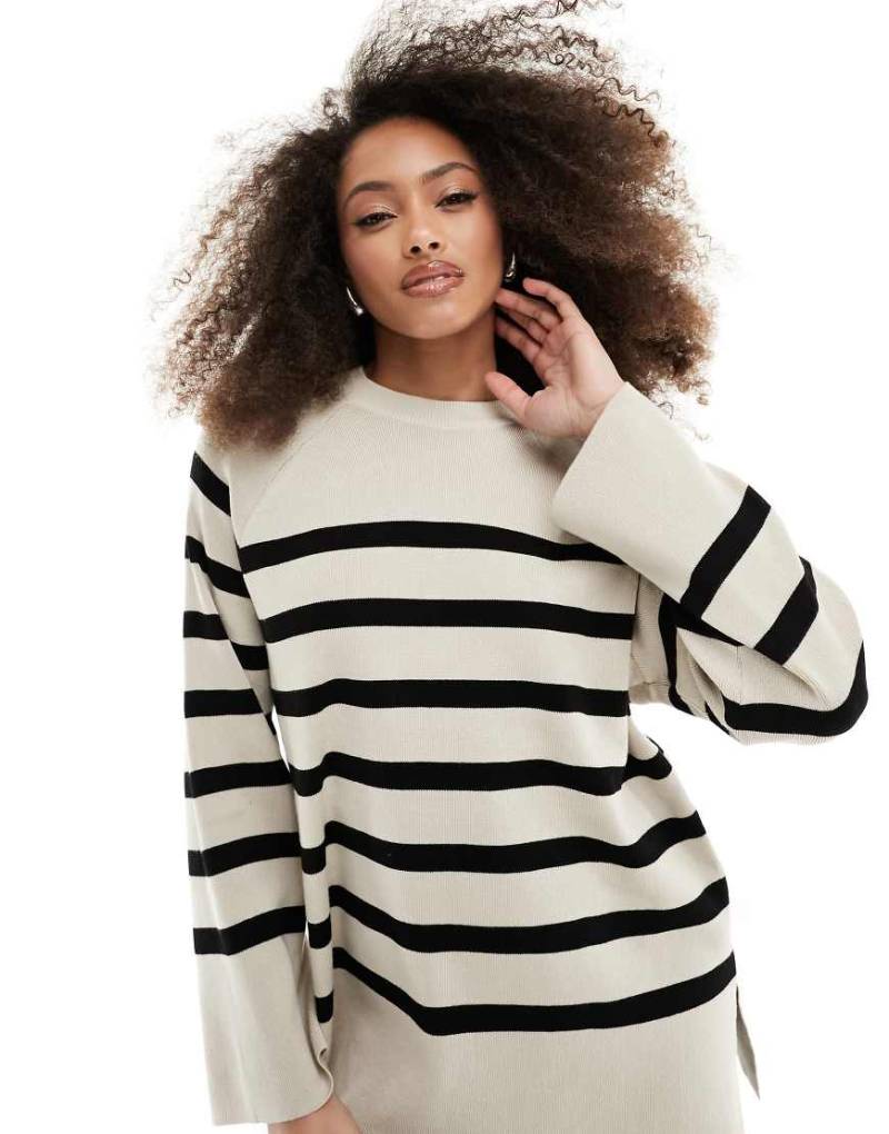 Object - Strickpullover in Creme mit Streifen in Schwarz und Rundhalsausschnitt-Bunt von Object