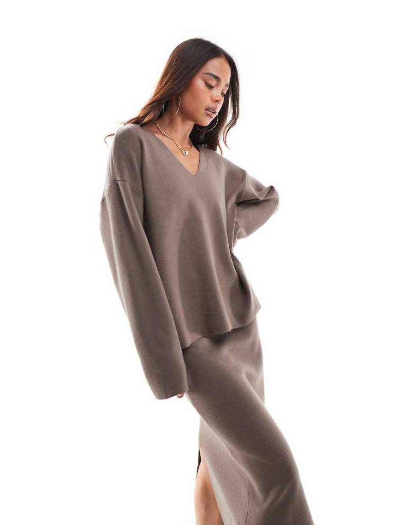 Object - Strukturierter Pullover in Taupe mit V-Ausschnitt, Kombiteil-Braun von Object