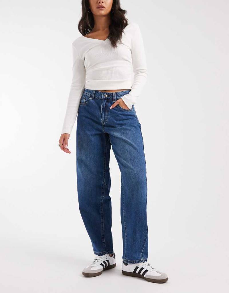 Object - Zoe - Barrel-Jeans aus Denim in Mittelblau von Object