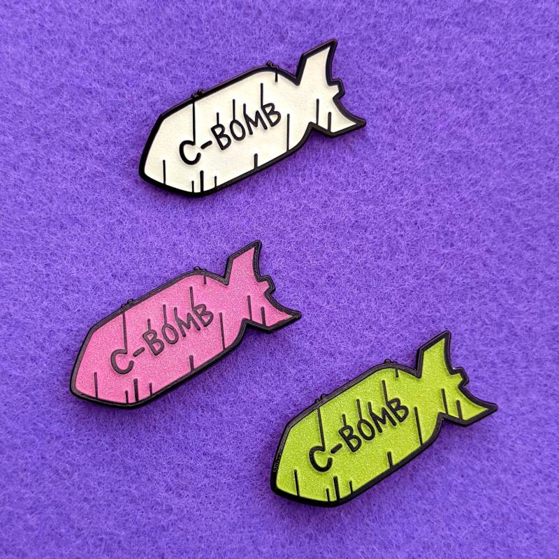 C-Bomb Emaille Pin Anstecker von ObjectStore