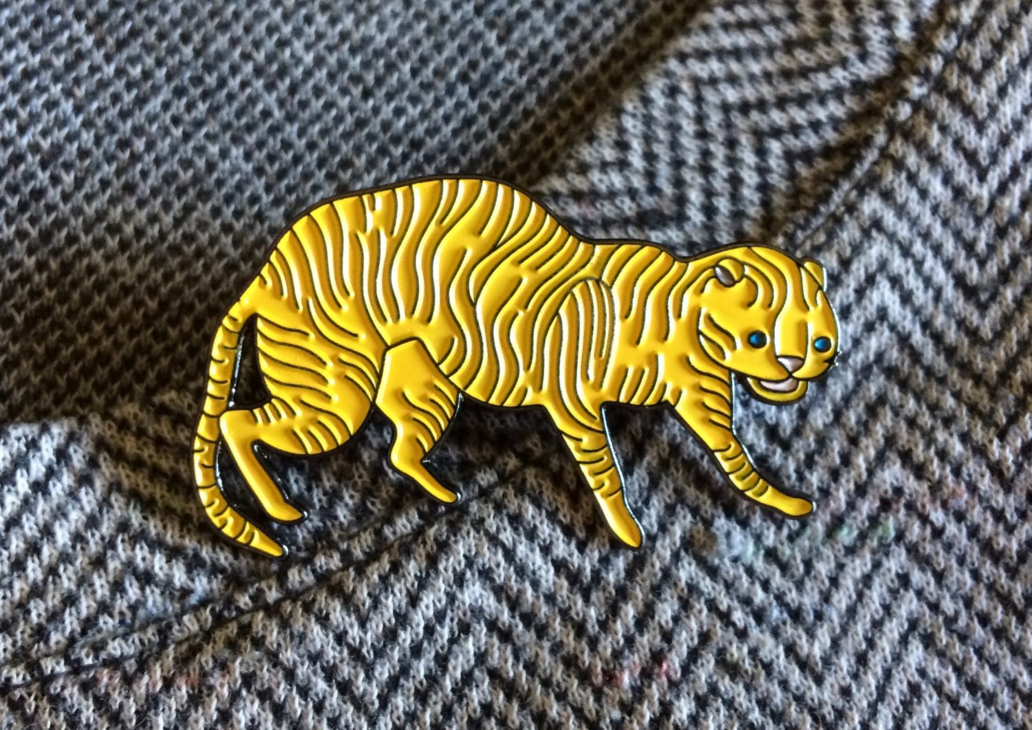 Gelb/Schwarzer Tiger Anstecknadel Gelb/Schwarzer Tiger Anstecknadel von ObjectTummy