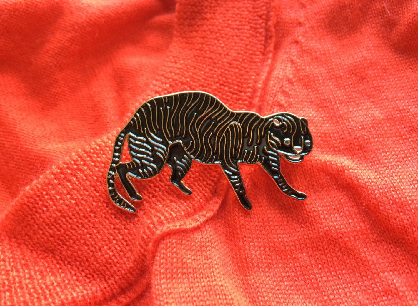 Schwarz/Rosegold Tiger Pin Schwarz/Rosegold Tiger Pin von ObjectTummy