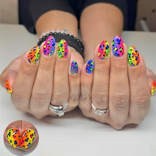 Press on Nails Kurze Mandel Fake Nails French Tips Full Covers Acryl Falsches Design Fake für Frauen Mädchen Press on Nail Sarg Mandel French Tip Nagel von Obotsnoi