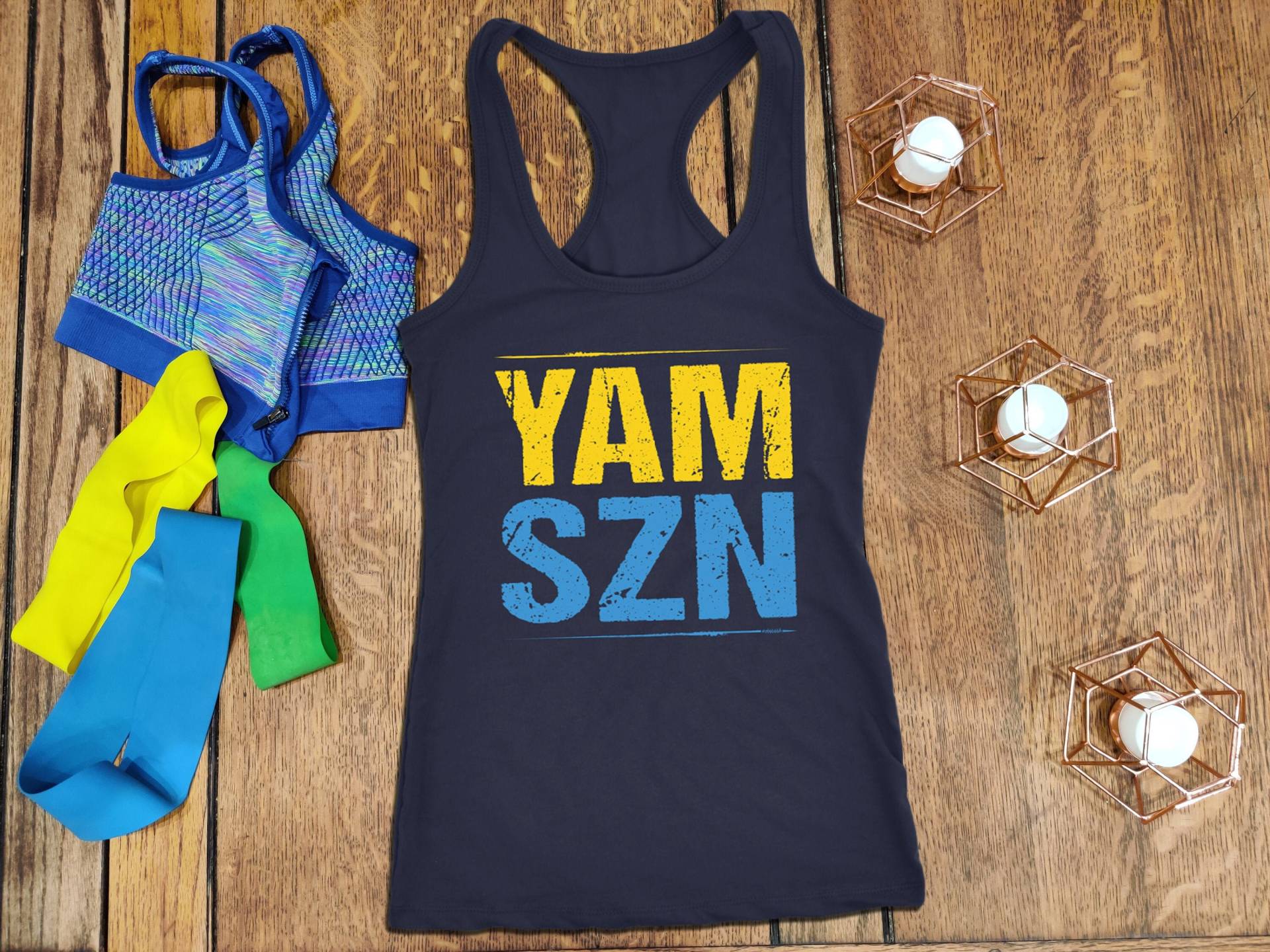 Yam Szn Workout Tank Damen Es Ist Yam Saison Shirt Coach Challenge Group Geschenk | Gelb/Blau Edition von ObsessedMerch