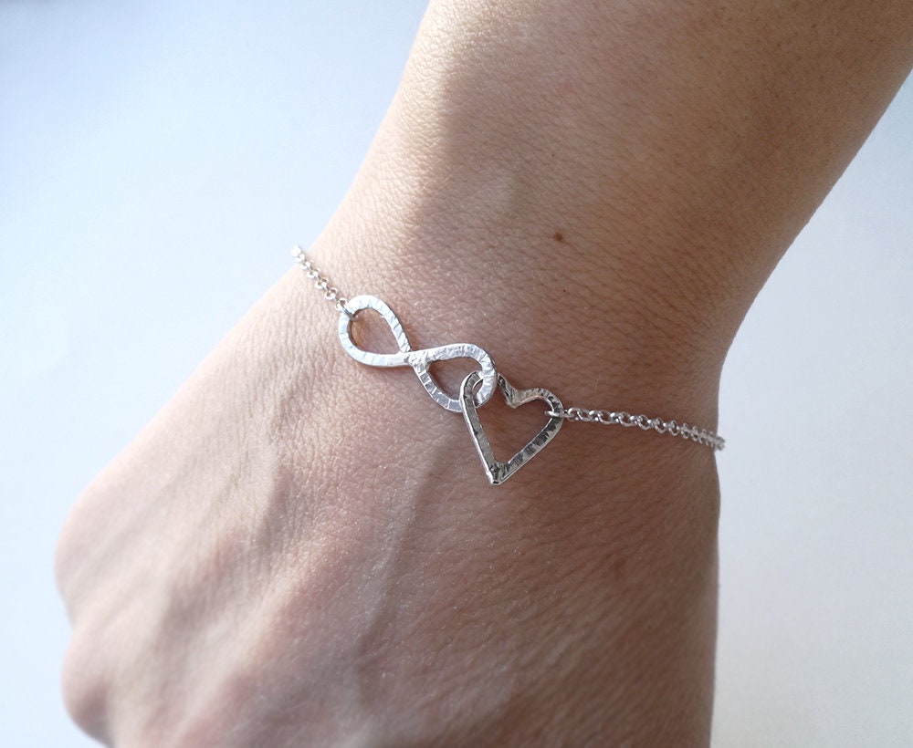 sterling Silber Herz Infinity Armband, Zarte Handgemachte Fußkette von ObsidianDreamsShop