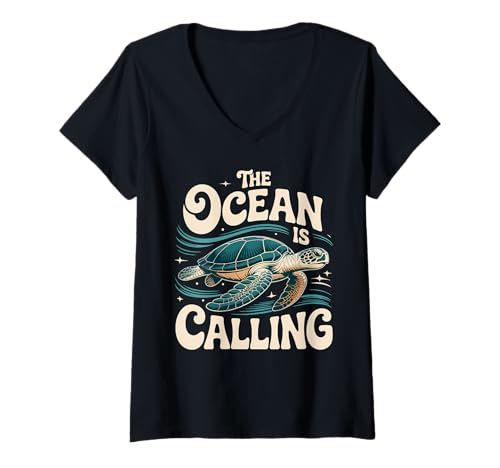 Damen The Ocean is Calling Sea Turtle Adventure Grafik T-Shirt mit V-Ausschnitt Damen The Ocean is Calling Sea Turtle Adventure Grafik T-Shirt mit V-Ausschnitt von Ocean Vibes Apparel for Nature Lovers