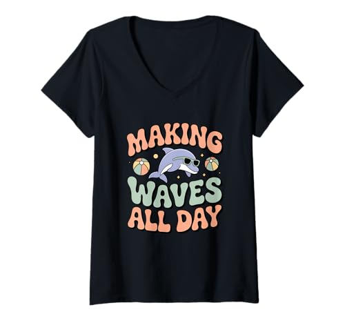 Damen Making Waves All Day Delphin Fun Vibes T-Shirt mit V-Ausschnitt Damen Making Waves All Day Delphin Fun Vibes T-Shirt mit V-Ausschnitt von Ocean Vibes Dolphin Summer Fun Style