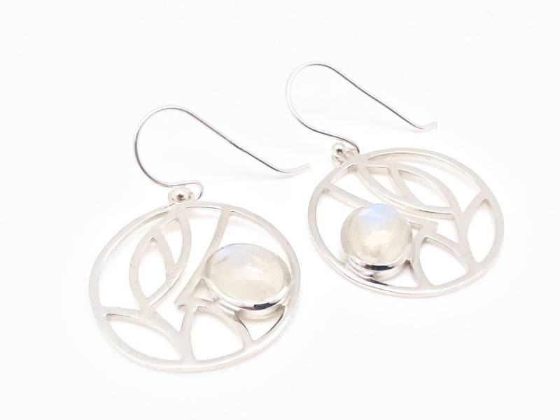 Regenbogen Mondstein Ohrringe // Abstrakte Kreis Silber von OceanGemsCo