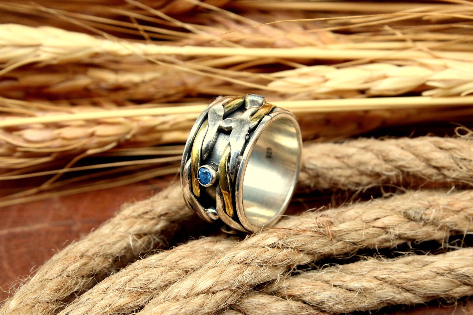 Blauer Topas Spinner Silberring, Silber Ring, Schmuck, Ringe Für Frauen, Personalisierte Geschenke Mutter, Statement Ring von OceansilverArt