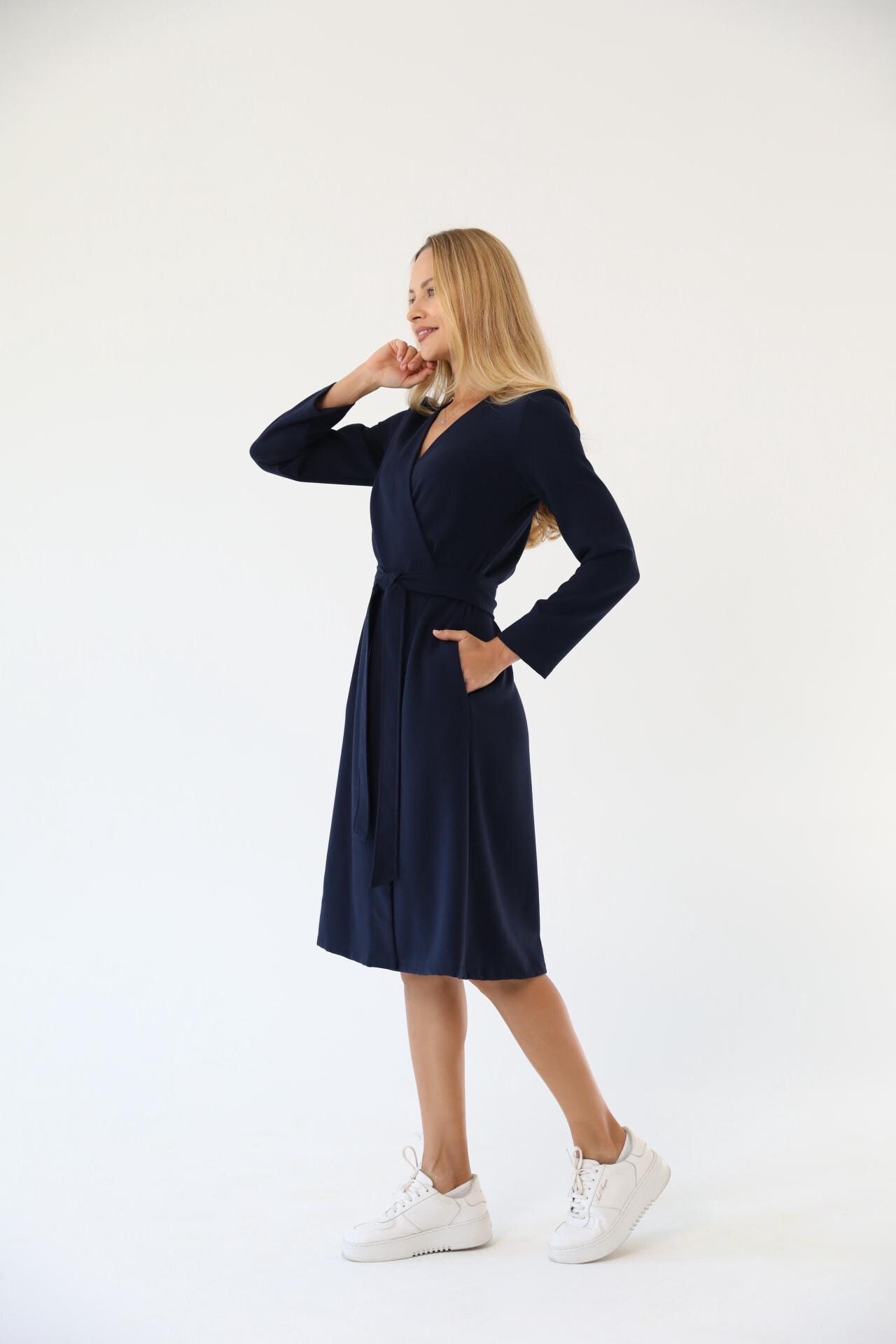 Winter/Herbst Wickelkleid Mit Langen Ärmeln, Lockeres Warmes Kleid, Individuelles Midikleid, Handgemachte Plus Size Robe/ 3082 Winter/Herbst Wickelkleid Mit Langen Ärmeln, Lockeres Warmes Kleid, Individuelles Midikleid, Handgemachte Plus Size Robe/ 3082 von OdaLux