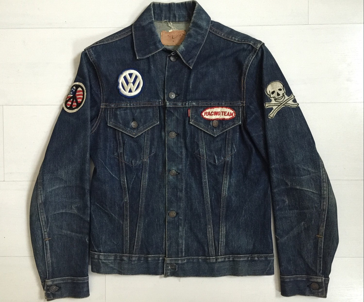 1969 Levis Big E Jeansjacke Mit Patches Vintage von OddTwin