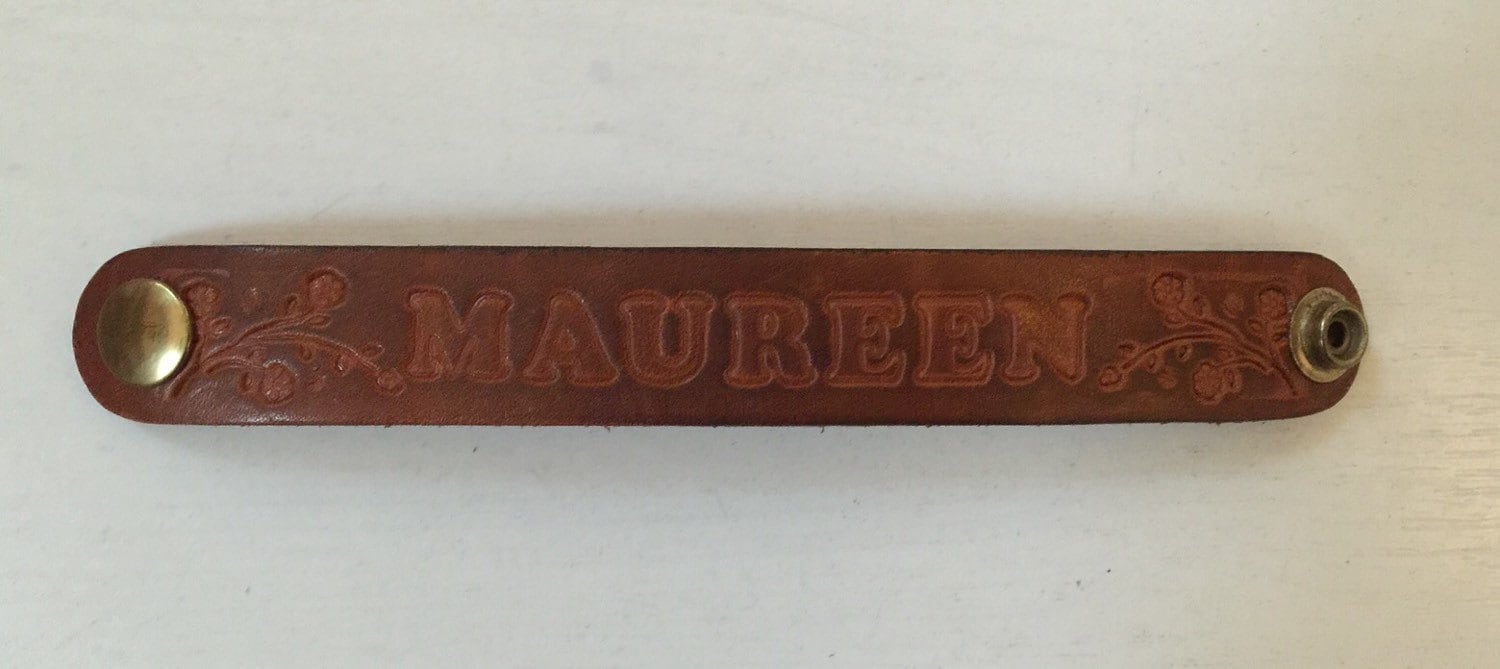 1970Er Jahre Hand-Punziertes Lederarmband Maureen Vintage Handmade Deadstock von OddTwin