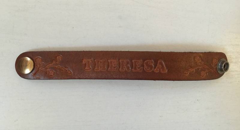 1970Er Jahre Handpunziertes Theresa Lederarmband Vintage Deadstock 1970Er Jahre Handpunziertes Theresa Lederarmband Vintage Deadstock von OddTwin