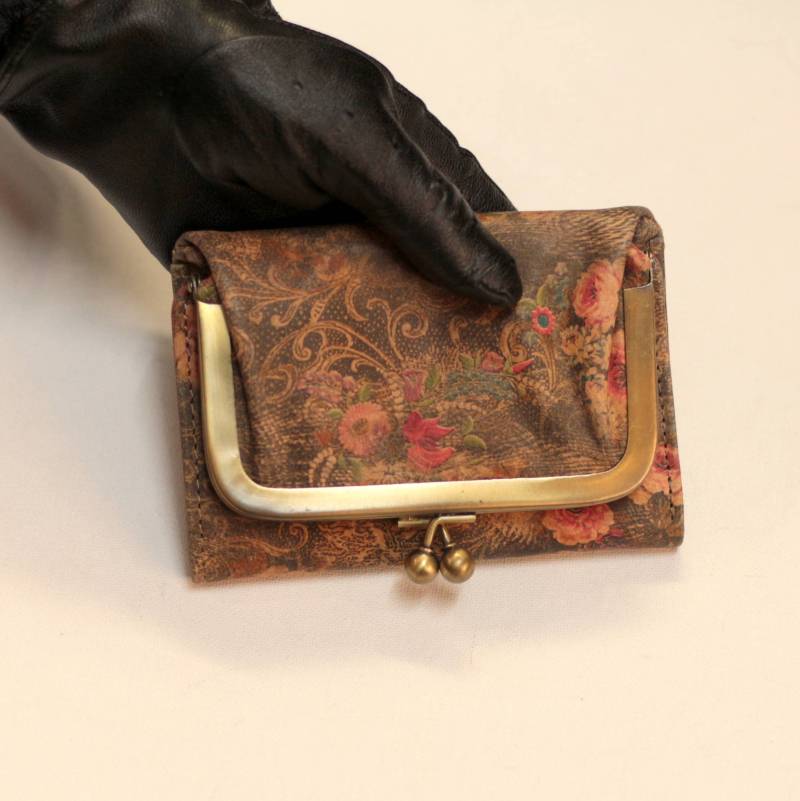 Kleine N21 Geldbörse Aus Weichem Leder Mit Münzfach von OdiLynch