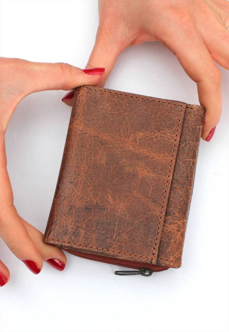 Trifold Leder Portemonnaie Distressed Tan Und Spanish Floral von OdiLynch