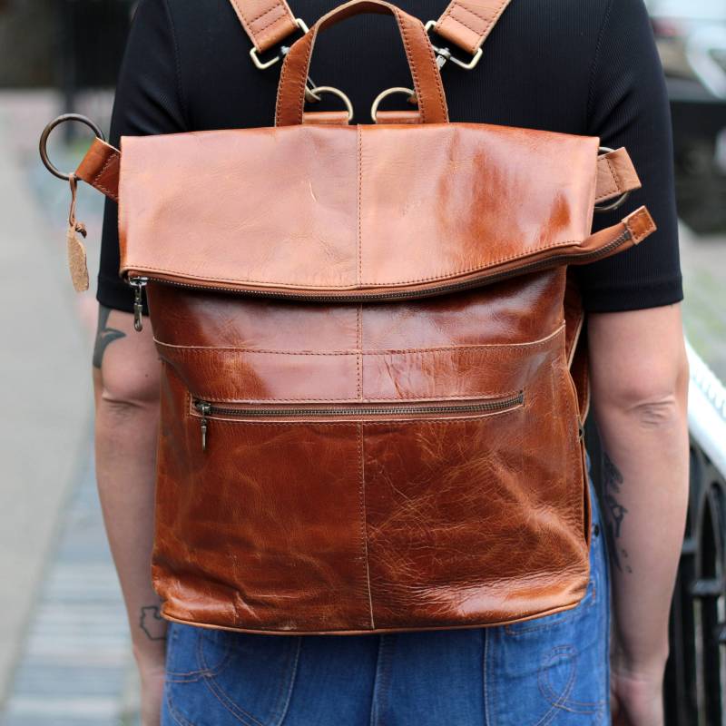 Wandelbare Lederrucksack-Tasche Umhängerucksack Mit Mehreren Taschen von OdiLynch