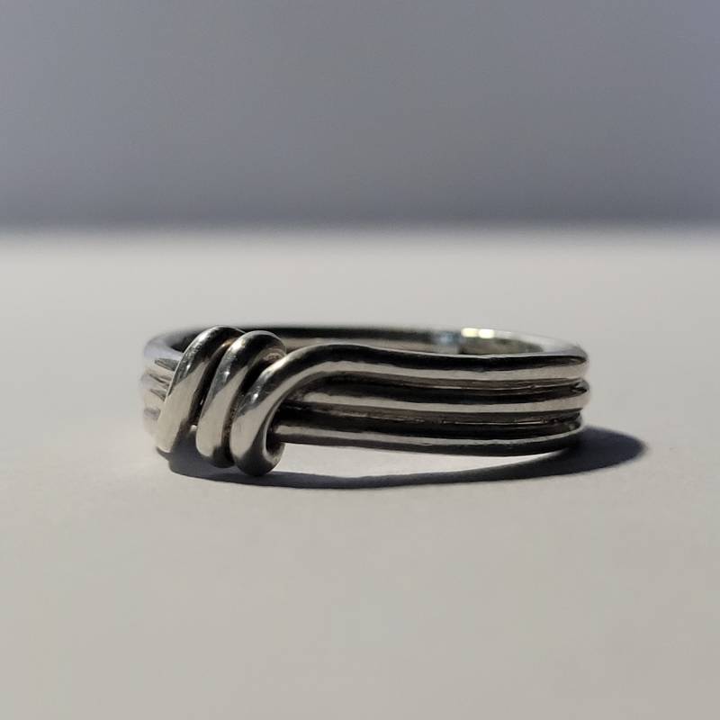 Handgemachter Knoten-Ring Aus Sterling Silber von OfelinJewelry