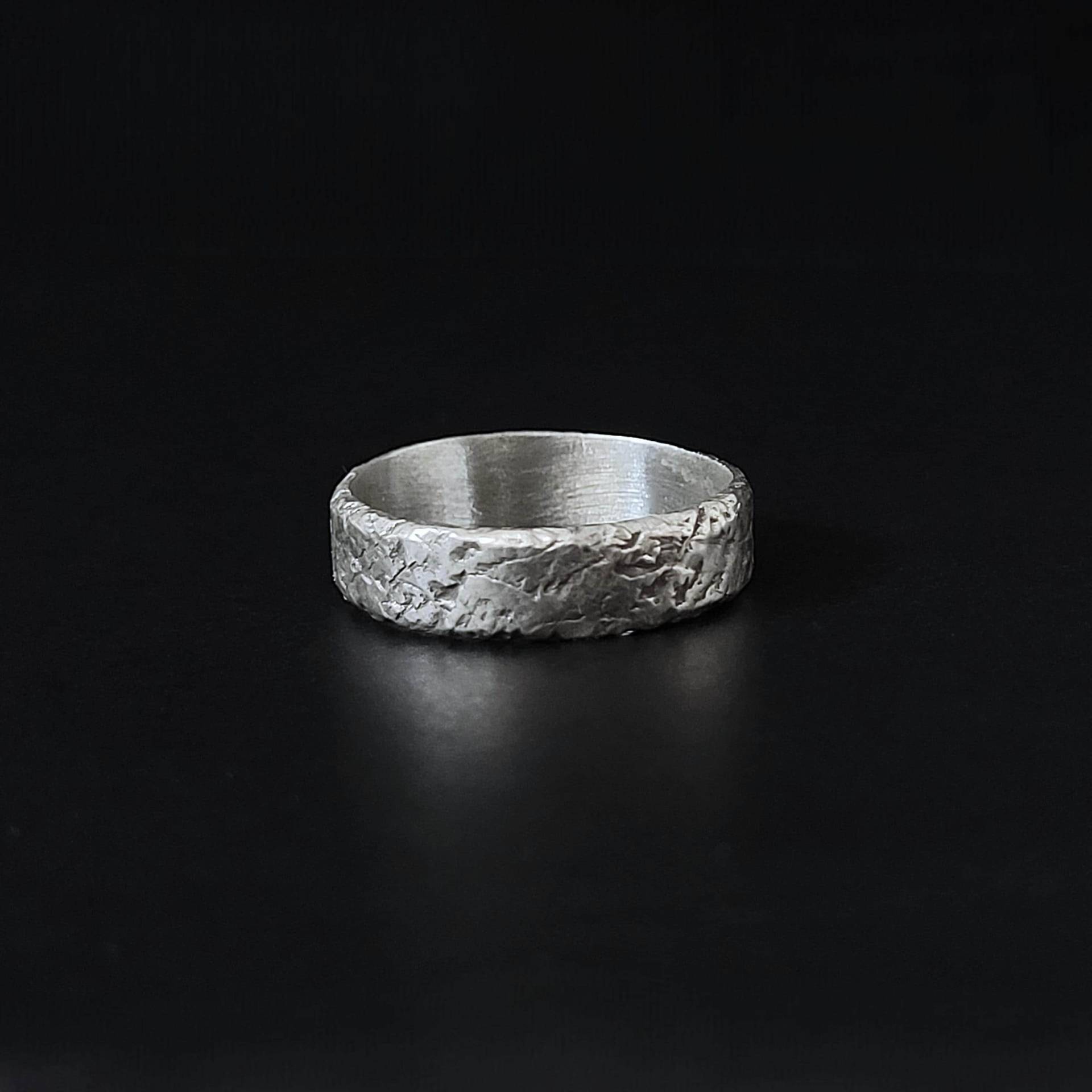 Handgemachter Silberring Für Frauen Und Männer von OfelinJewelry