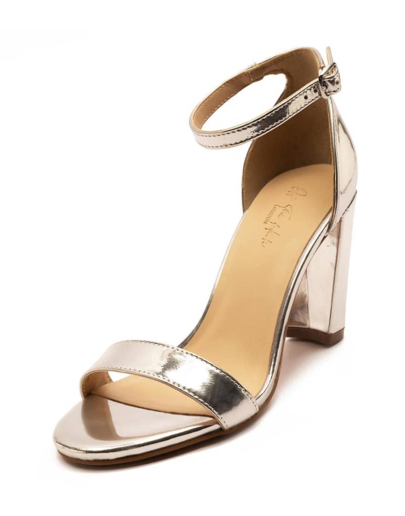 Off The Hook - Mayfair - Brautsandalen in Silber mit Blockabsatz, weite Passform von Off The Hook