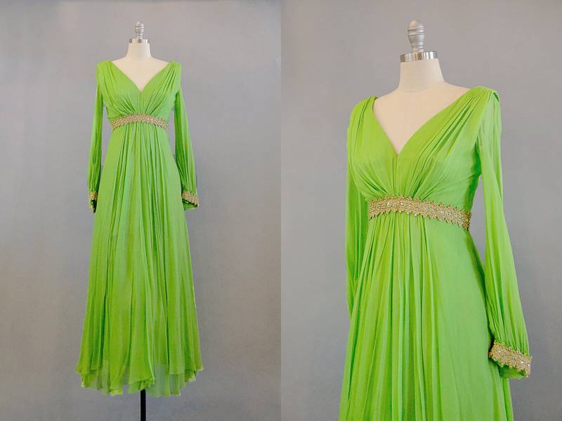 60Er Jahre Seide Chiffon Und Gold Abendkleid // Größe Klein von OffBroadwayVintage