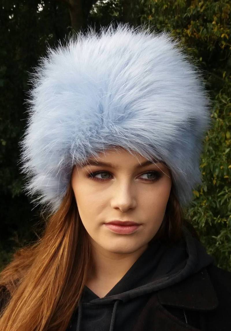 Eis Blau Kunstpelz Hut Mit Kuschelige Polar Fleece Futter-Blau Pelzmütze-Blau Pelz-Blaue Winter Mütze-Baby Pelz von OffMyHeadHats