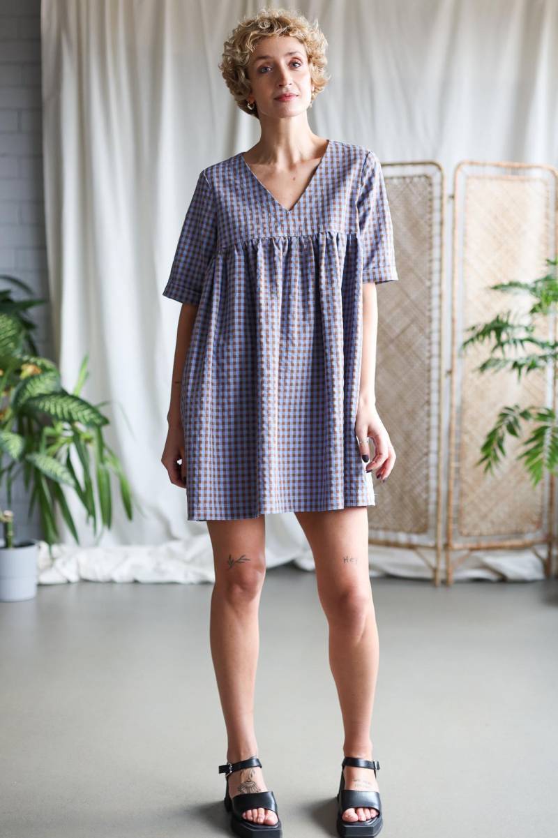 Mini Smock Tunika Kleid in Blau Bonnet Seersucker Karos Cecile/Offon Clothing von OffOn