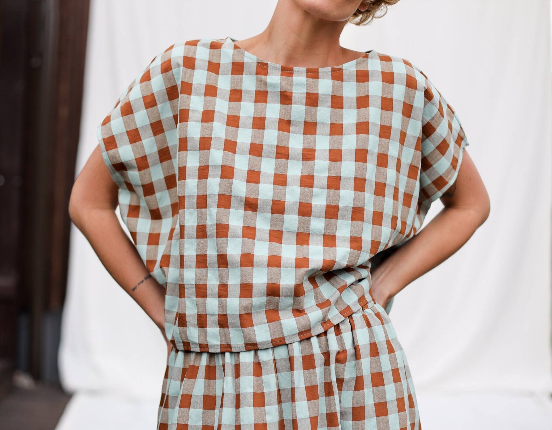 Oversized Top Im Seersucker Karomuster Oversized Top Im Seersucker Karomuster von OffOn