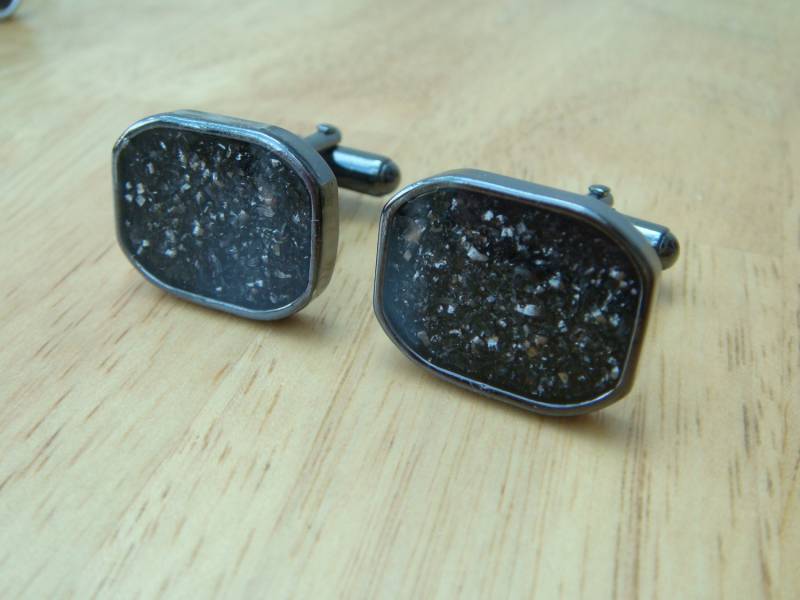 Manschettenknöpfe Mit Meteorit - Ideales Geschenk Für Wissenschaftler/ Astronomen von OffTheCuff2010