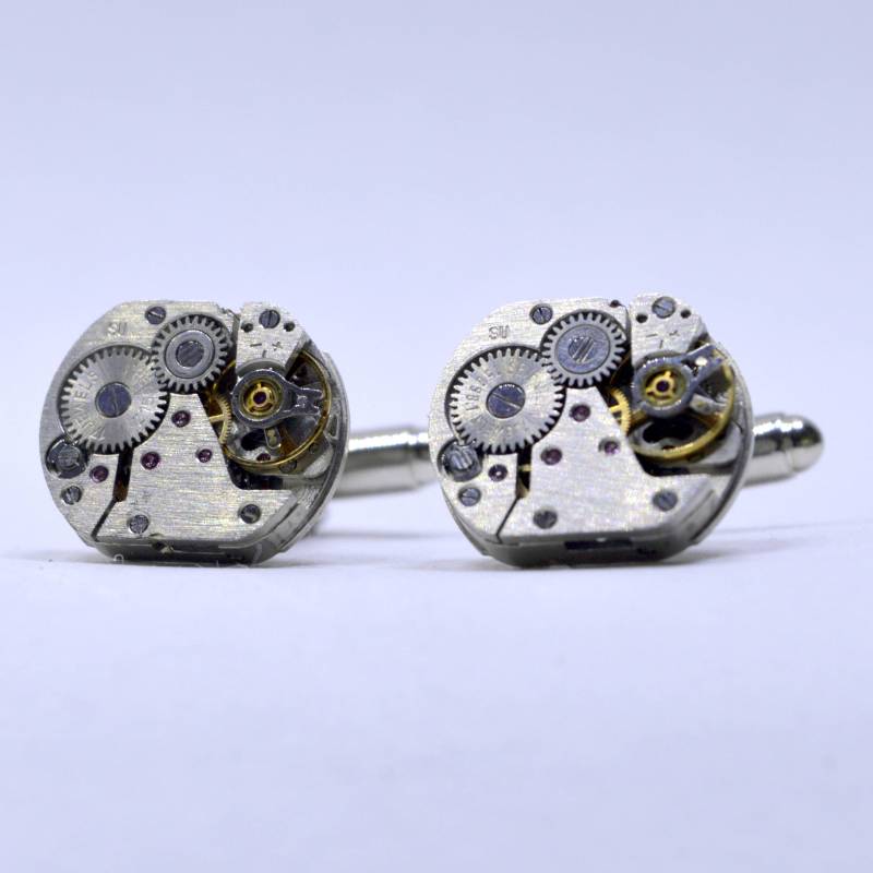 Perfektes Geschenk Für Einen Uhrenliebhaber Vintage Uhrwerk Manschettenknöpfe von OffTheCuff2010