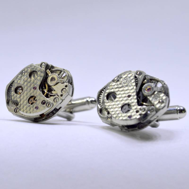 Schweizer Uhrenwerk Manschettenknöpfe von OffTheCuff2010