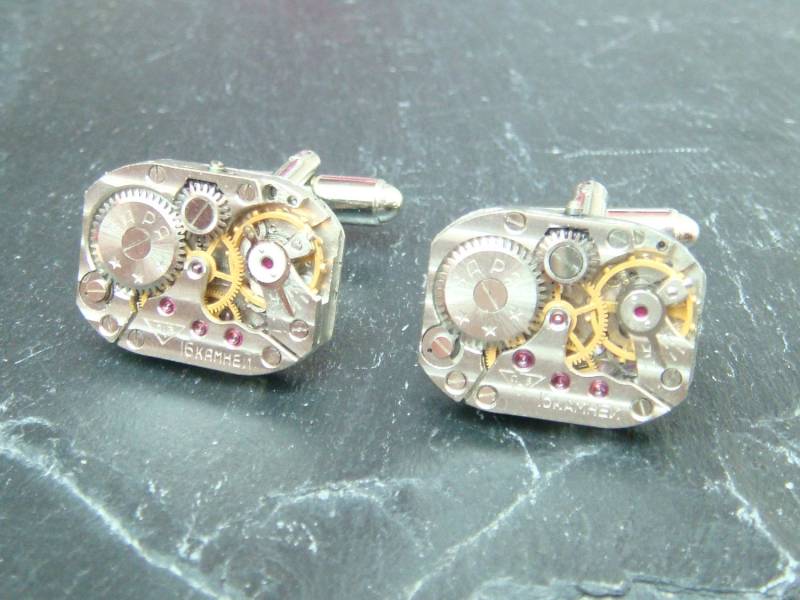 Schweizer Uhrwerk Manschettenknöpfe - Ein Einzigartiges Geschenk von OffTheCuff2010