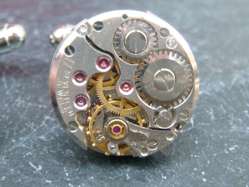 Superschöne Manschettenknöpfe - Ein Tolles Geschenk Für Einen Besonderen Anlass von OffTheCuff2010