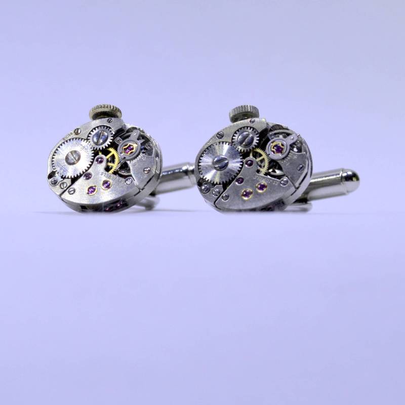 Tolle Ovale Manschettenknöpfe Mit Dem Wow Effekt von OffTheCuff2010