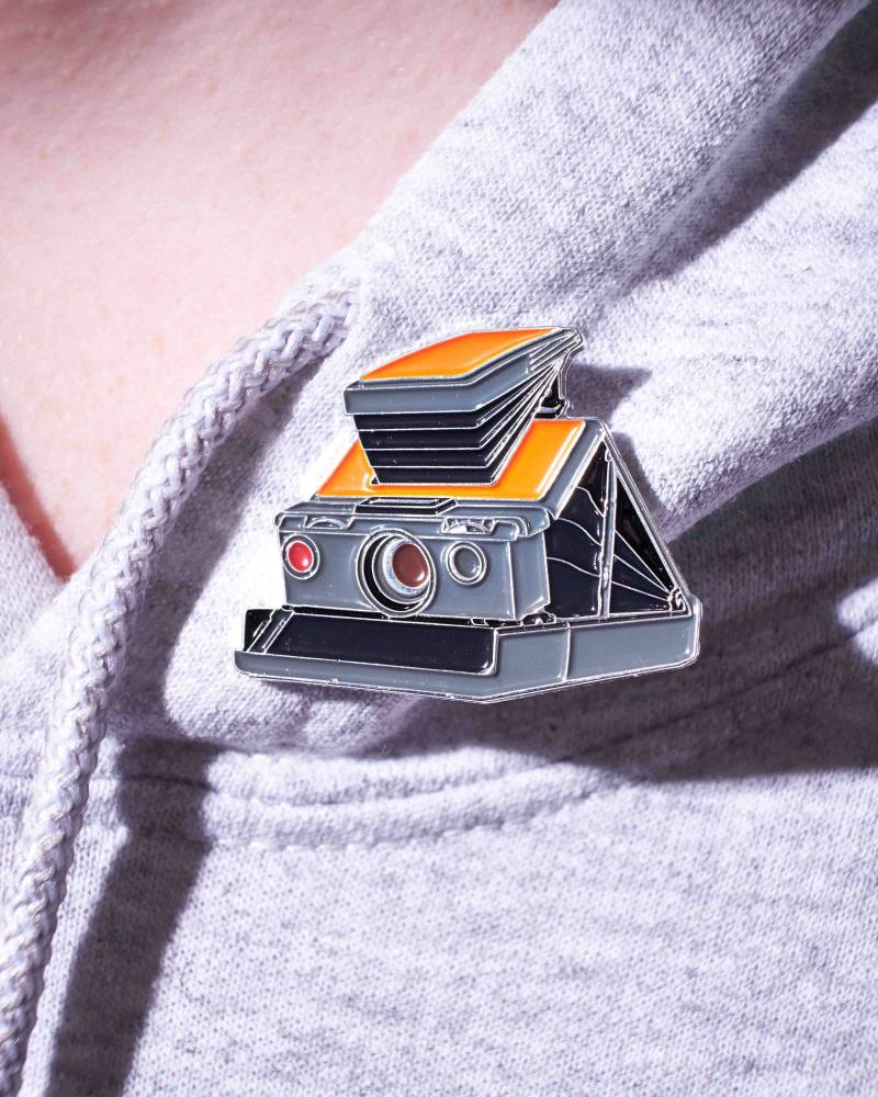 Polaroid Sx-70-Sx70 Land Film Sofortbild-Kamera Emaille Pin Polaroid Sx-70-Sx70 Land Film Sofortbild-Kamera Emaille Pin von OfficialExclusive