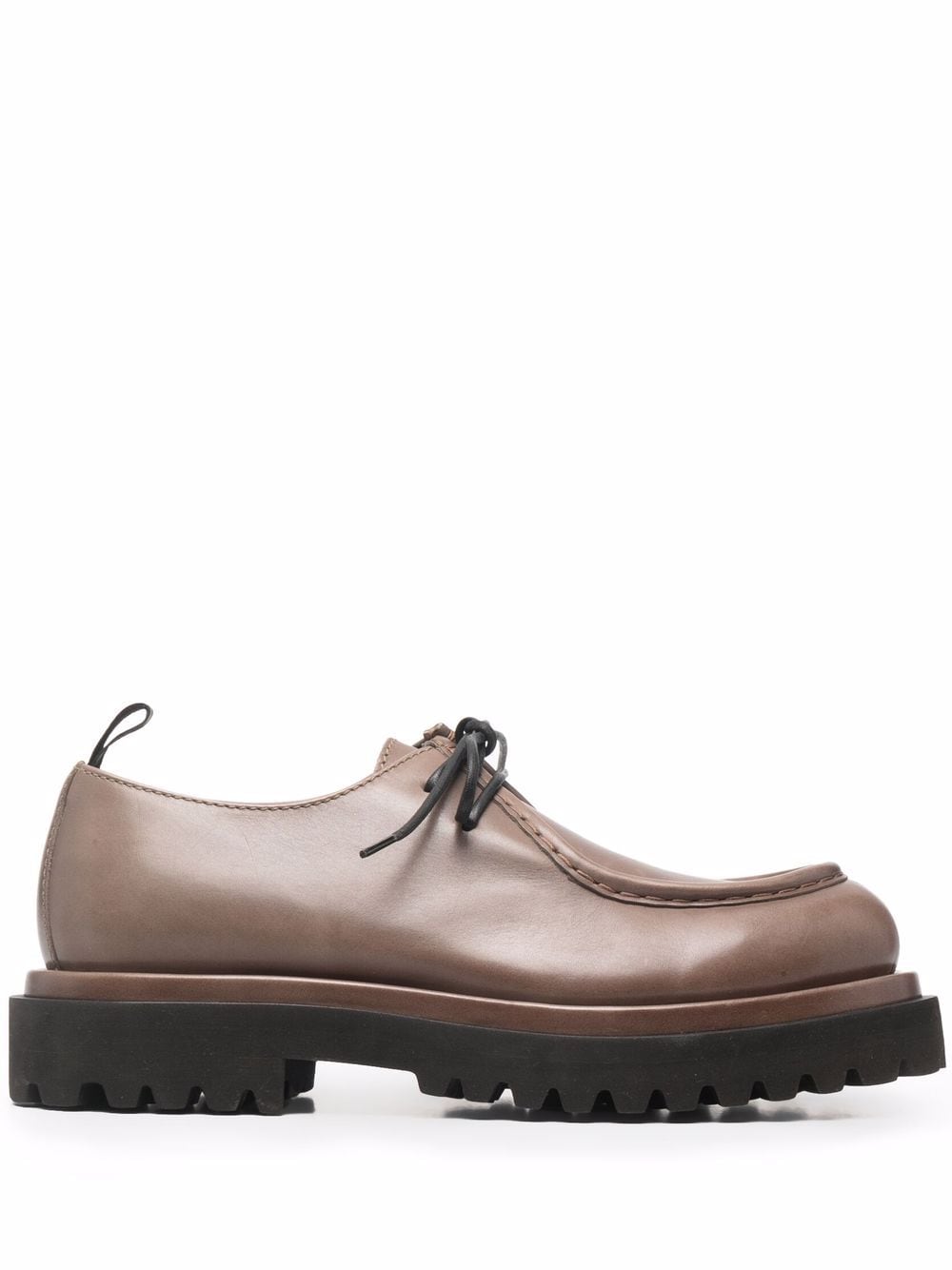 Officine Creative Schnürstiefel mit Lack-Finish - Nude von Officine Creative