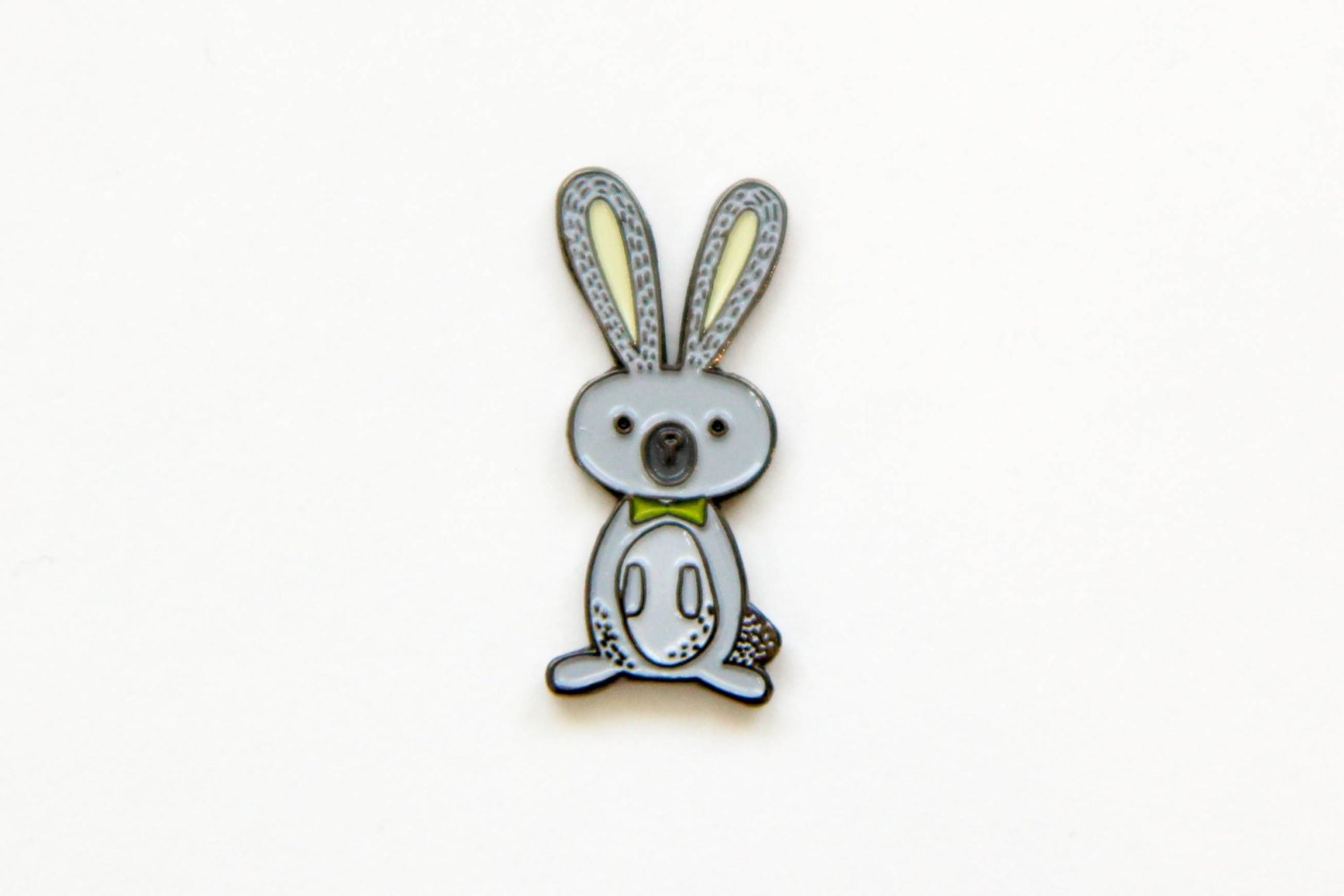 Itty Bitty Kaninchen Emaille Pin - Anstecknadel Herbst Critters Itty Bitty Kaninchen Emaille Pin - Anstecknadel Herbst Critters von OhHelloPaperandGifts