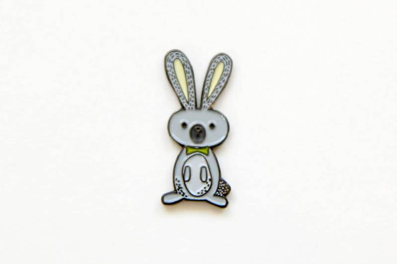 Itty Bitty Kaninchen Emaille Pin - Anstecknadel Herbst Critters Itty Bitty Kaninchen Emaille Pin - Anstecknadel Herbst Critters von OhHelloPaperandGifts
