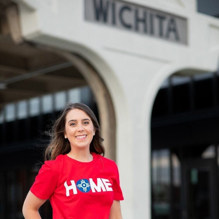 Wichita Home T-Shirt Ringgesponnene Baumwolle, Leichter Tragekomfort von OhHeyThreads