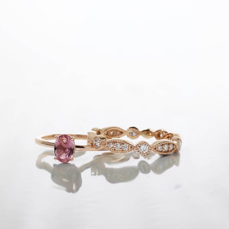 0, 47 Ct. Oval Pink Saphir Ring/Natürlicher Letztes Stück von OhMyChristine