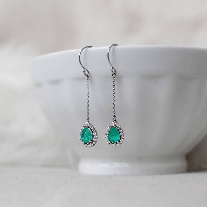 Birnenform Smaragd Tropfen Ohrring von OhMyChristine