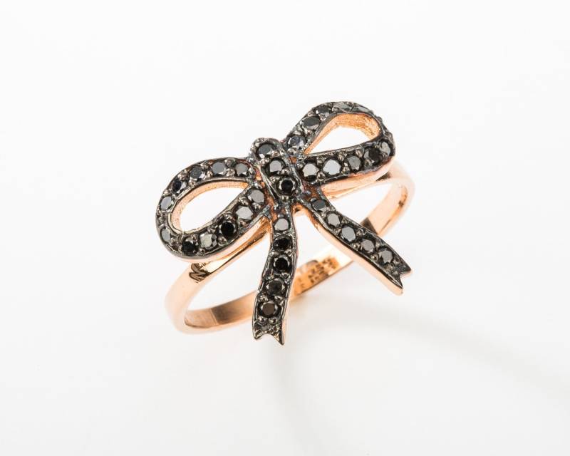 Schwarzer Diamant Mini Bow Ring/Seltener von OhMyChristine
