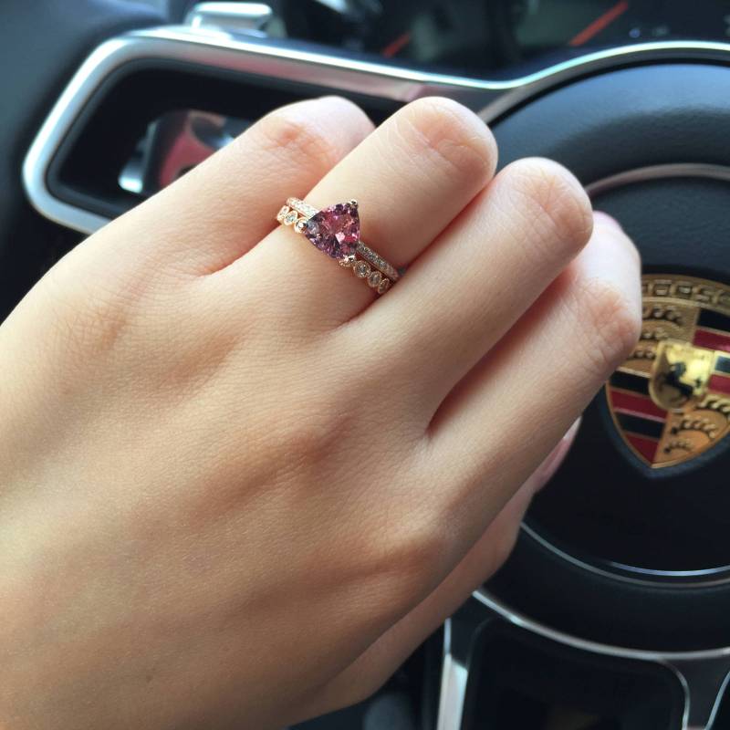 Trillion Cut Pink Turmalin Ring von OhMyChristine