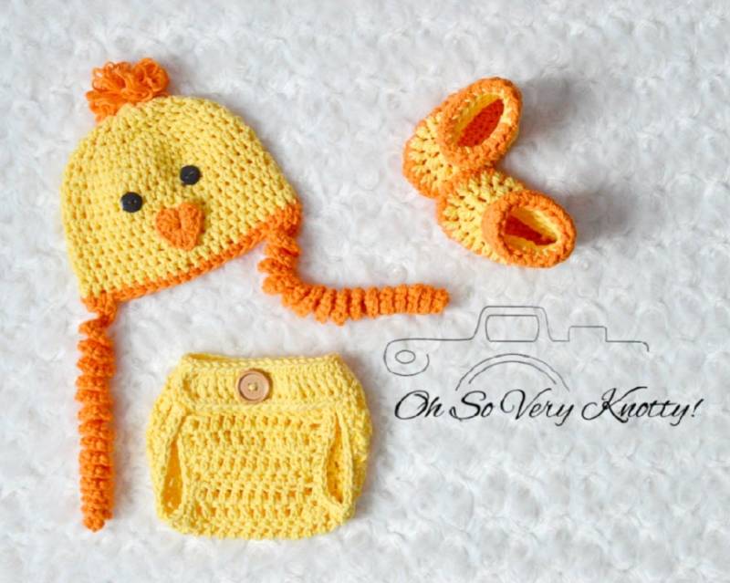 Baby Küken Peep Handmade Häkelkostüm Frühling Foto Requisite. Erhältlich in Den Größen Newborn, 0-3 Monate & 3-6 Monate. Kann Jeder Beliebigen von OhSoVeryKnotty