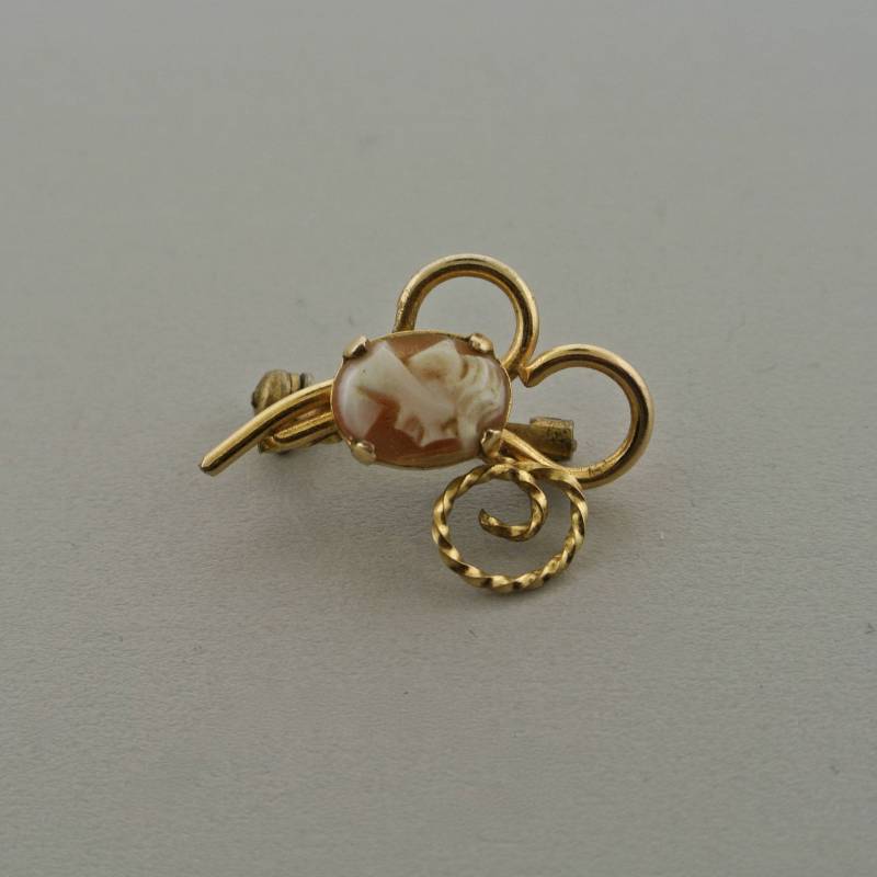 14 K Gold Gefüllte Cameo-Brosche Von Vertiefungen 14 K Gold Gefüllte Cameo-Brosche Von Vertiefungen von OhVera