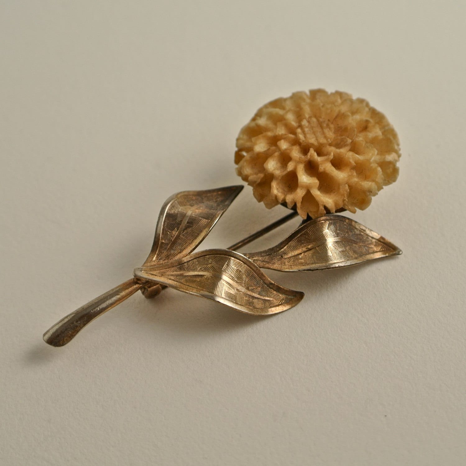 Rolyn 1/20 12 K Gold Gefüllt Chrysanthemum Brosche von OhVera